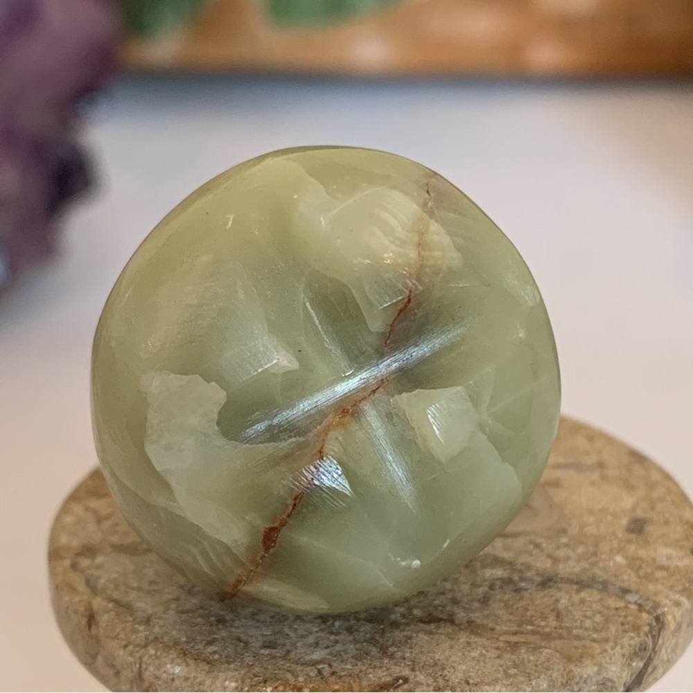 Natural Polished Afghan Jade Fruit Carving Green Onyx Crystal Carved Gourd 1.5" - Picture 8 of 16